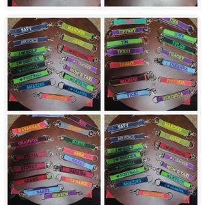 ISO!!I’m searching for one of these keystraps but I want the “sexy af” one!!